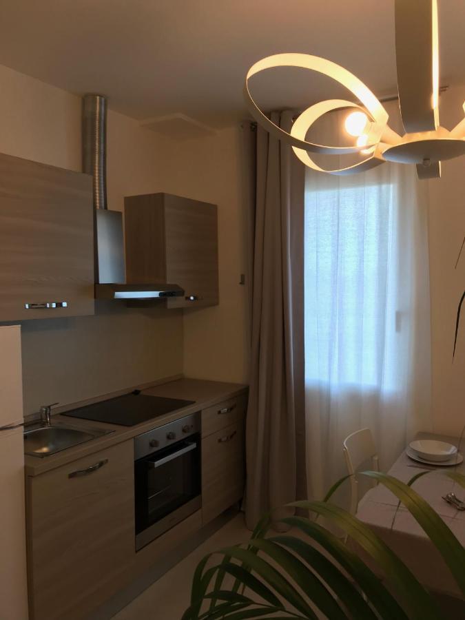 Apartment White & Grey Venice Apartments Venice